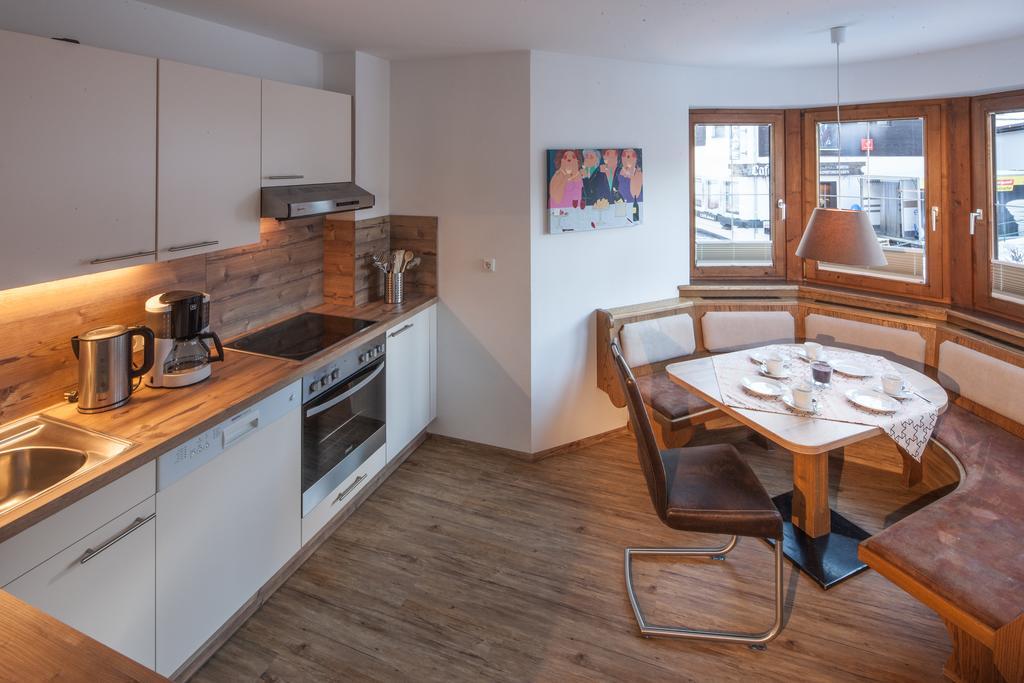 Appartements Al Castagno エールヴァルト エクステリア 写真