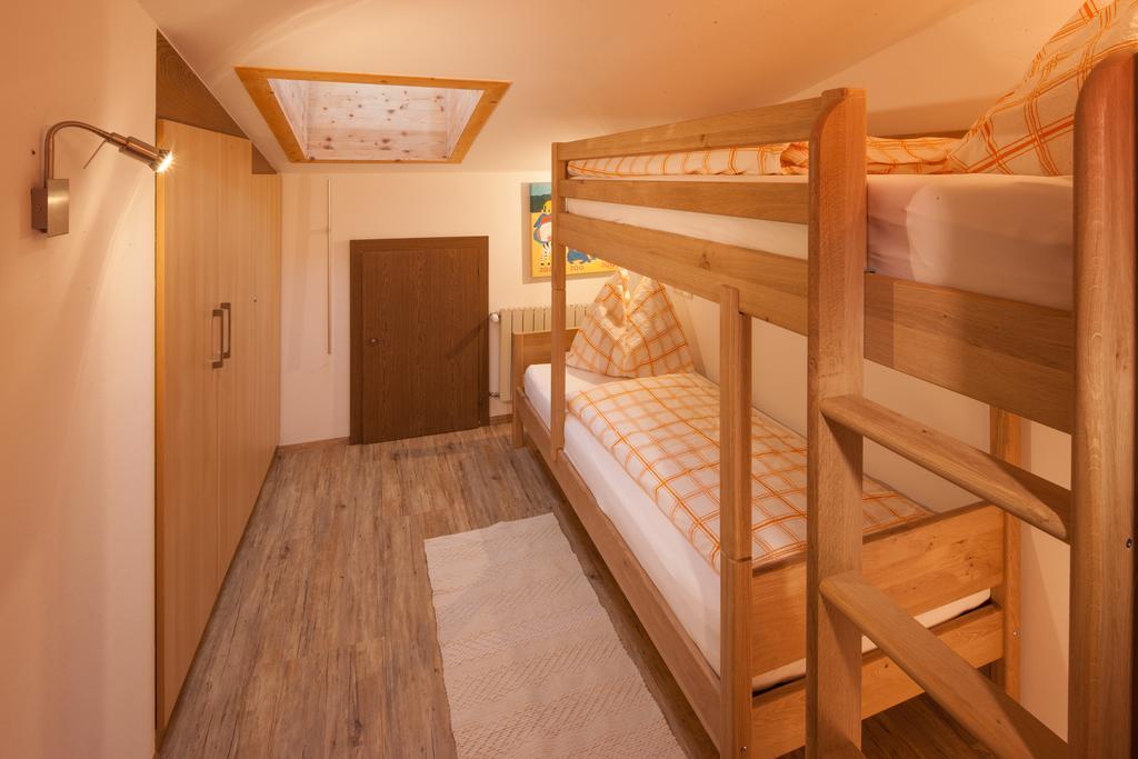 Appartements Al Castagno エールヴァルト エクステリア 写真