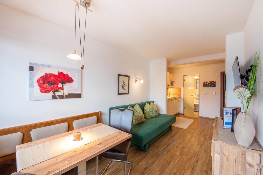 Appartements Al Castagno エールヴァルト エクステリア 写真