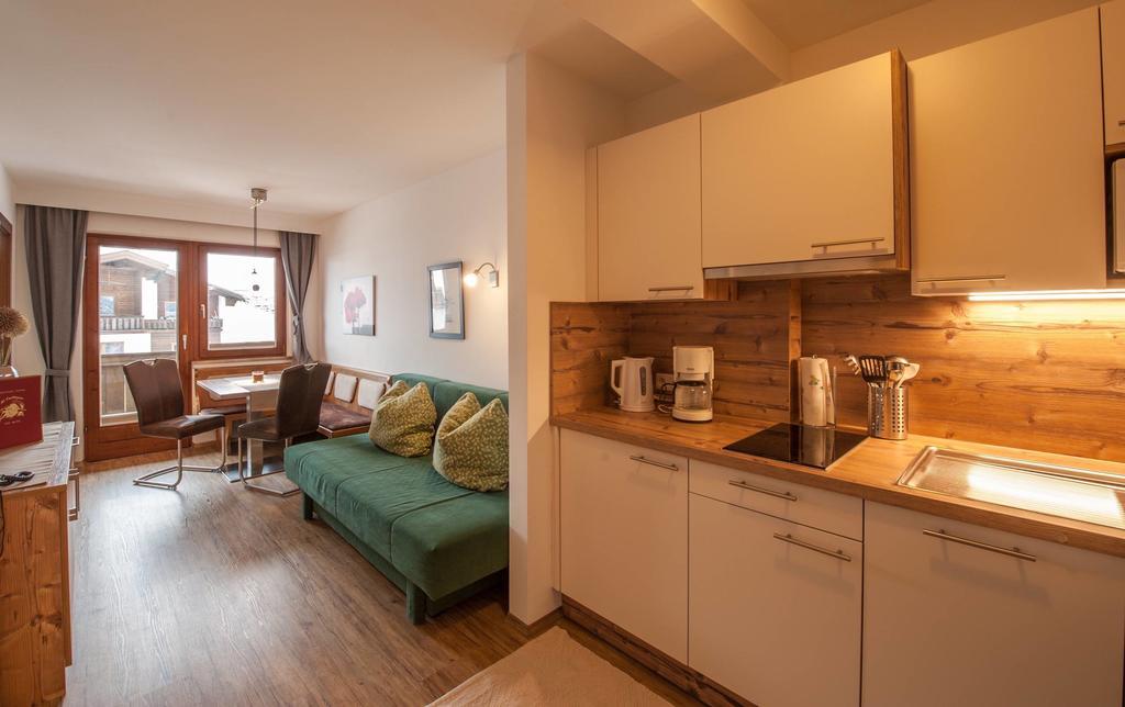 Appartements Al Castagno エールヴァルト エクステリア 写真