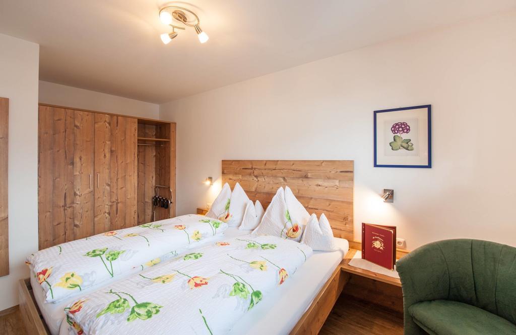 Appartements Al Castagno エールヴァルト エクステリア 写真