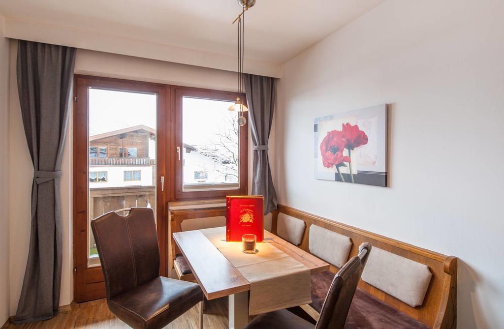 Appartements Al Castagno エールヴァルト エクステリア 写真